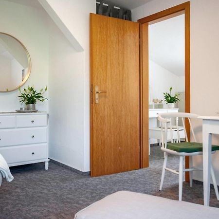 Knusthof - Wohnung 2 Albertsdorf Екстер'єр фото
